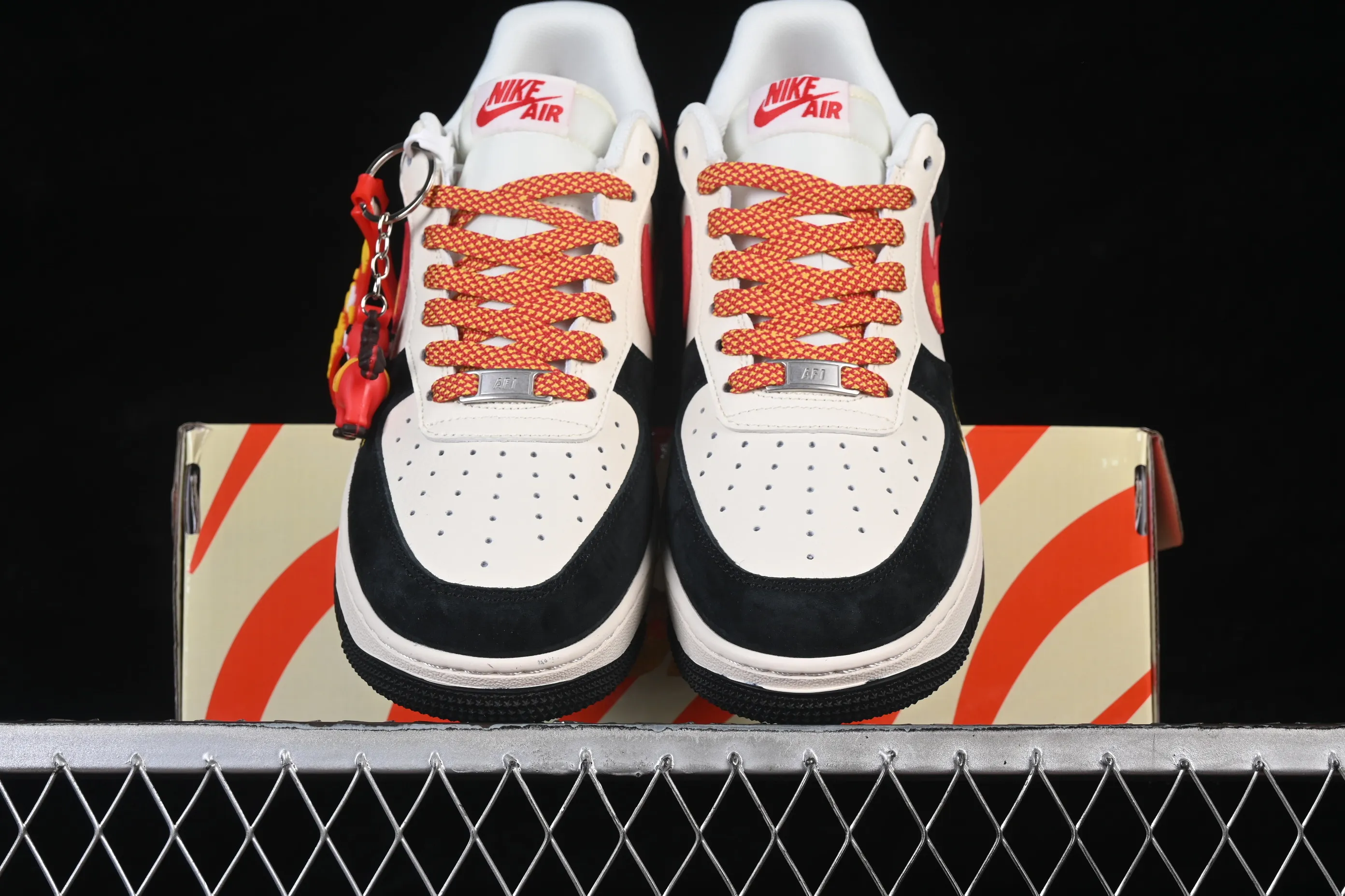 All Categories Nk Air Force 1 Air Force Series Nk Air Force 1 Low Air Force Low Nike Air Force 1'07 Low Year of the Horse Limited Edition Red and Black Contrast Air Force One Low-top Casual Shoes MZ9588-835